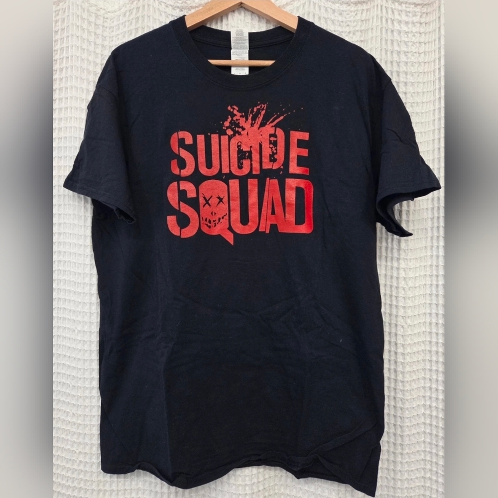 Suicide Squad MOVIE Graphic Tee - Black & Red